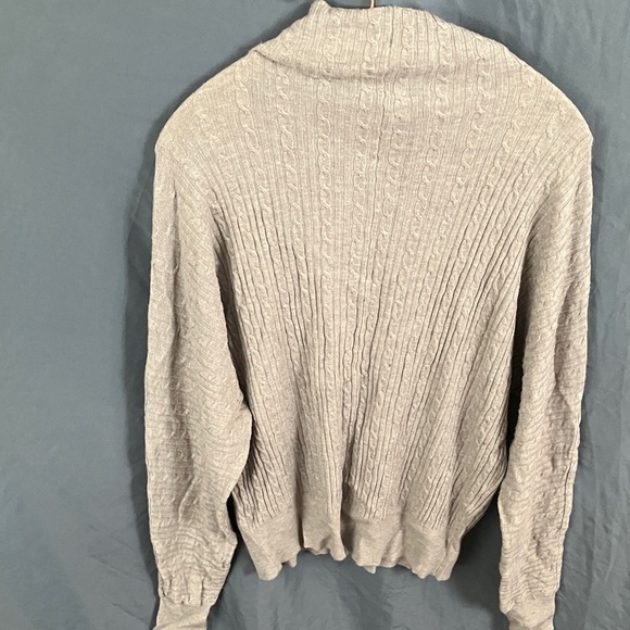Tahari: Cable Knit Gray Sweater- Soft- BoxyL - Picture 10 of 15